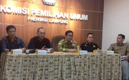 Ini Sikap KPU Lampung Soal Pemberhentian Esti Nur Fathonah