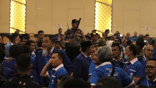 Kongres PAN Ricuh: Saling Lempar Kursi, Pemilihan Ketum Dipercepat