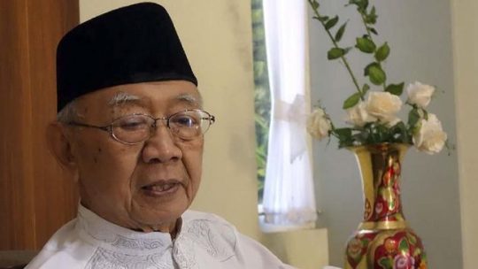 Pengasuh Ponpes Tebuireng K.H. Salahuddin Wahid Wafat