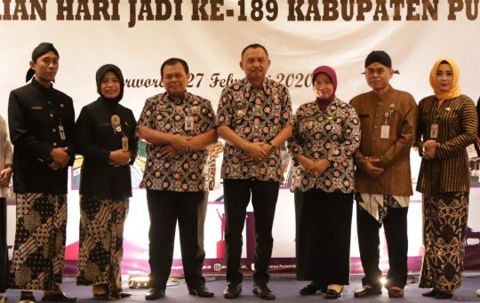 Para ASN di Purworejo Kini Mulai Pakai Batik Kaprajan