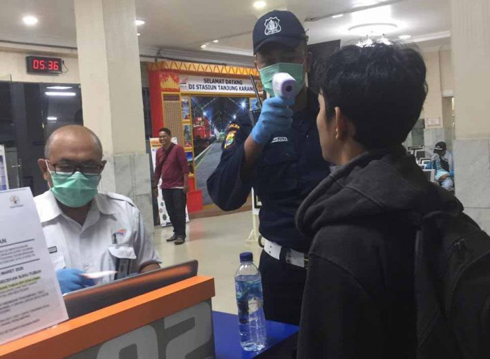 Calon Penumpang Suhu Tubuh 38 Derajat atau Lebih Dilarang Naik Kereta Api