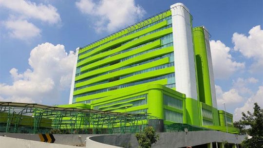 Warga DKI Antre Rapid Test Virus Corona di RSUD Pasar Minggu