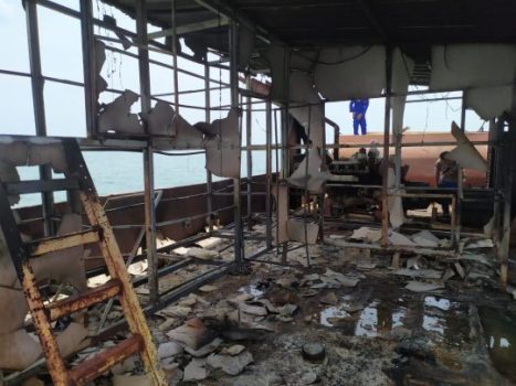 Kapal Milik Perusahaan Penambang Pasir di Lampung Dibakar Massa, Ini Kata Walhi