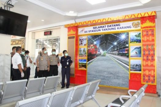 Pencegahan Virus Corona, Kapolresta Bandarlampung Apresiasi PT KAI dan Gereja Katedral