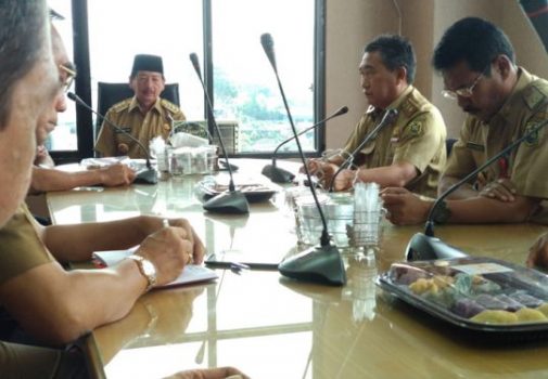 Pemkot Bandarlampung Semprot Desinfektan Tempat Ibadah dan Sarana Umum