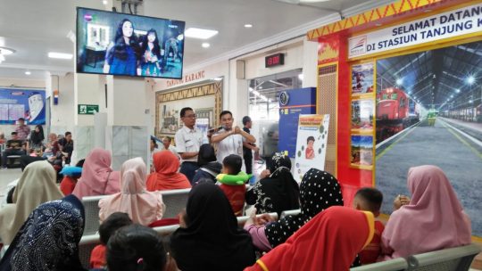 PT KAI Divre IV Tanjungkarang Lakukan Sosialisasi Pencegahan Virus Corona