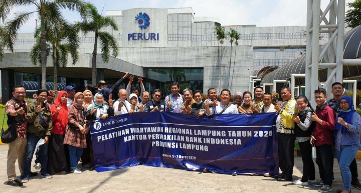 Puluhan Wartawan Lampung Belajar ke Kantor Perum Peruri