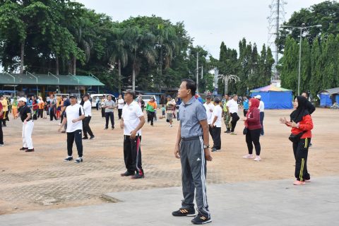 Senam dan Pembagian ‘Doorprize’ Warnai CFD Kota Metro