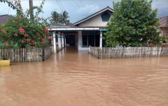 Tanggul Sungai Jebol, Dua Kampung di Bandar Negeri Semuong Kebanjiran