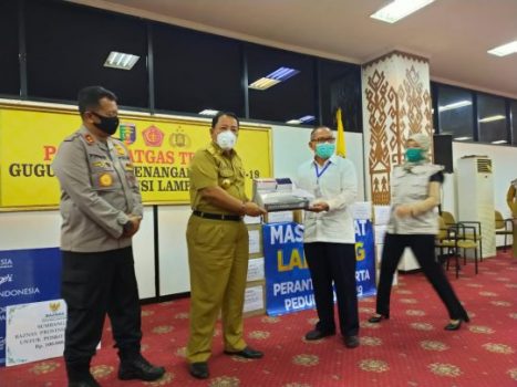 Para Perantau Lampung di Jakarta Serahkan APD kepada Pemprov Lampung