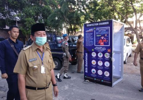 Asosiasi Pengusaha Laundry Lampung Serahkan Bantuan Bilik Disinfaktan