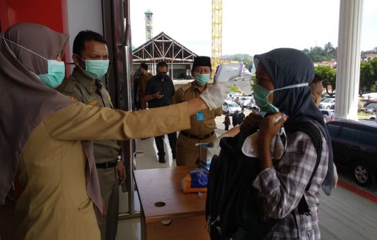 Pengunjung Satap Pemkot Bandarlampung Kini Wajib Pakai Masker