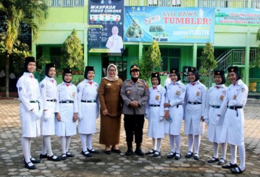 Kapolres Sosialisasikan Pencegahan Corona di SMP Negeri 2 Metro