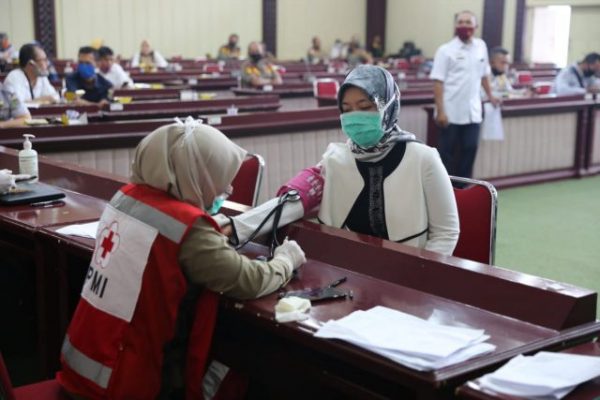 Wagub Lampung Imbau ASN Tidak Ragu Berdonor Darah di Tengah Pandemi Covid-19