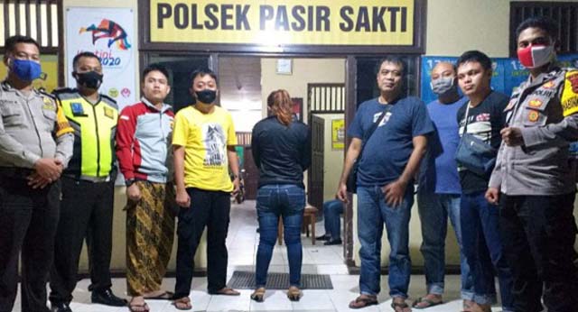 Bawa Sabu-Sabu, Wanita Asal Lamsel Ini Ditangkap Polsek Pasirsakti