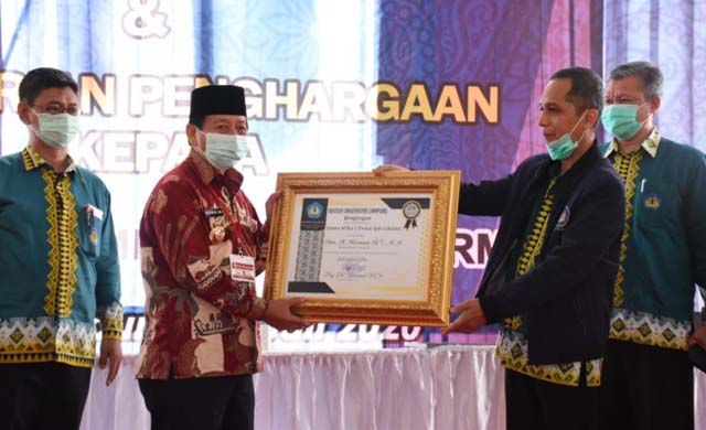 Walikota Herman HN Terima Dana Wira Utama Anugraha
