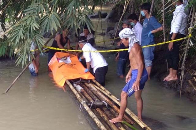 Diduga Korban Pembunuhan, Mayat Pria Ditemukan di Sungai Way Sekampung