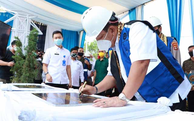 Resmikan Gardu Induk PLN, Gubernur Arinal Dorong Pembangunan Kelistrikan di Lampung
