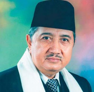 Pimpinan Ponpes Modern Gontor K.H. Abdullah Syukri Zarkasyi Wafat