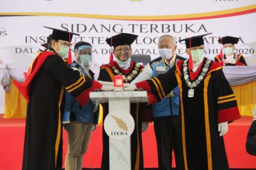 Dies Natalis ke-6, Itera Resmikan Laboratorium PLTS Terbesar di Indonesia