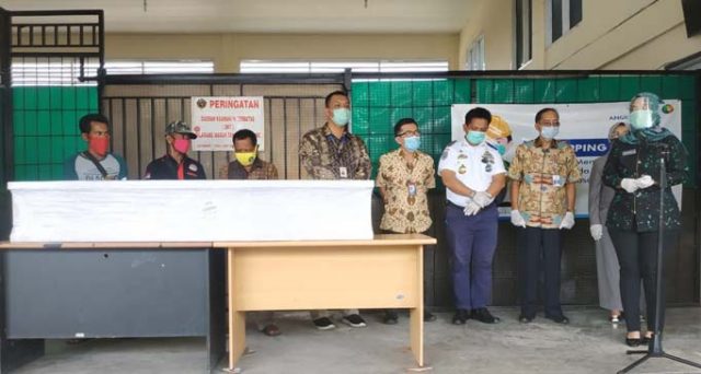 Tewas dalam Musibah di Perairan Malaysia, Jenazah Pekerja Asal Lamteng Dipulangkan