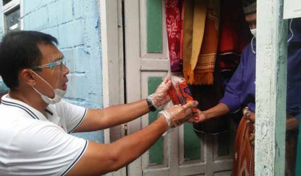 Rycko Menoza Lakukan Kampanye Door to Door di Enggal