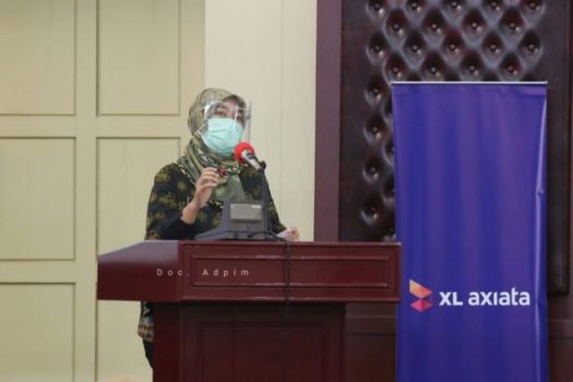 XL Serahkan Bantuan Kartu Perdana 30 GB untuk 1.600 Sekolah di Lampung