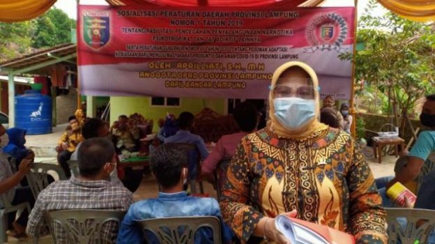 Aprilliati Sosialisasikan Perda Pencegahan Narkoba dan Adaptasi Kebiasaan Baru