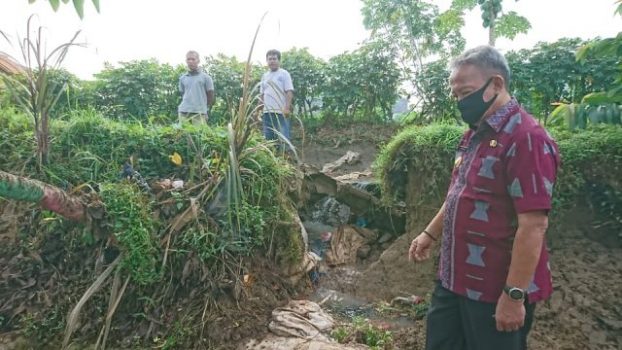 Wakil Walikota Metro Tinjau Tanggul Tersiar Jebol di Hadimulyo Barat