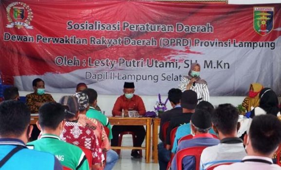 Lesty Sosialisasi Perda tentang Rembuk Desa di Banjaragung