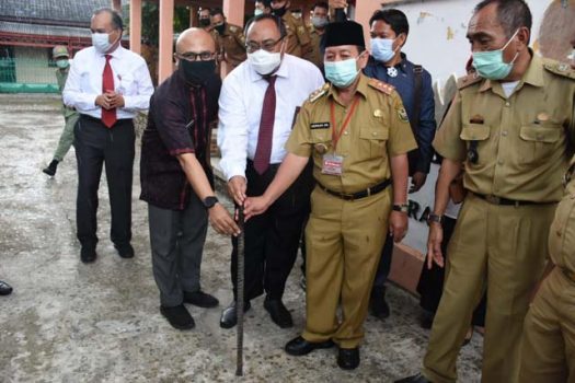 Bantu Sumur Bor, Walikota Herman HN Apresiasi OJK Lampung