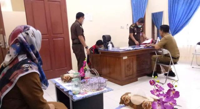 Diduga Memeras Kades, Dua Pegawai Inspektorat Lamsel Diperiksa Kejati