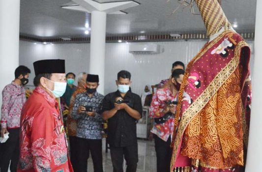 Herman HN Buka Galeri Sentra UMKN di Masjid Al Furqon