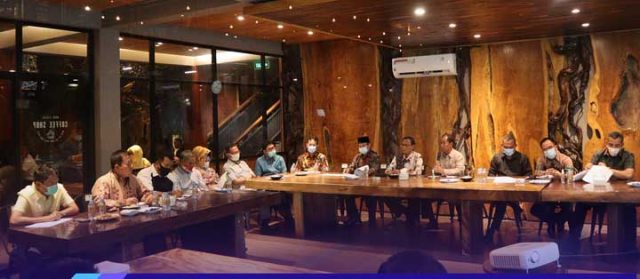Walikota Herman HN Ikuti Rakor Penanganan Covid-19