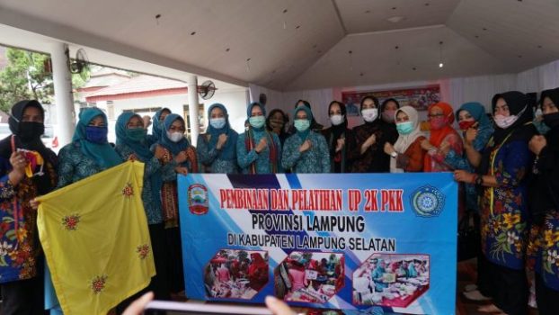 Pjs Ketua TP PKK Lamsel Hadiri Pelatihan dan Pembinaan Terpadu