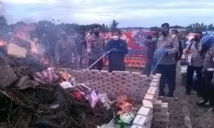 Baru Saja Diresmikan, Kepulan Asap Hitam Selimuti Gedung Baru Mapolres Lampung Selatan