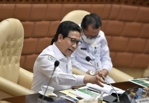 Mendes PDTT Menteri Paparkan Program Prioritas Pembangunan Desa di DPR