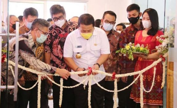 Gubernur Lampung Luncurkan Logo Website dan Buka ‘Showroom’ PT Wahana Raharja