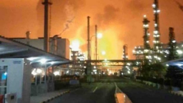 Kilang Minyak Balongan Terbakar, Pertamina Jamin Pasokan BBM Aman