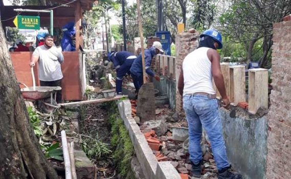 Perbaiki TPU Panjang Selatan, Warga Kecamatan Panjang Galang Donasi