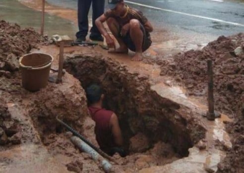 Pipa Induk PDAM Way Rilau Pecah, Pelanggan di Enam Kecamatan Terganggu