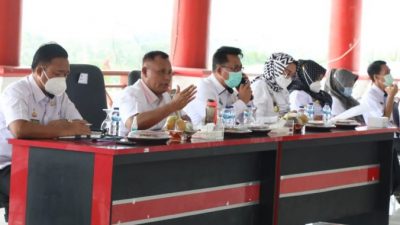 Bupati Lamsel Beri Arahan Penanganan Covid-19 kepada Para Kades