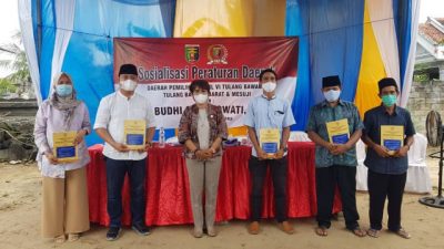 Budhi Condrowati Sosialisasi Perda Rembug Desa di Tubaba