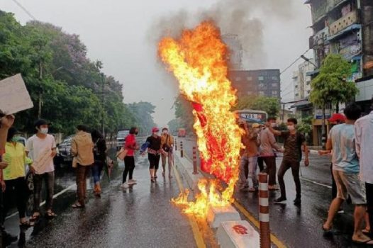 Militer Myanmar Tembakkan Senapan Granat, 80 Demontran Tewas