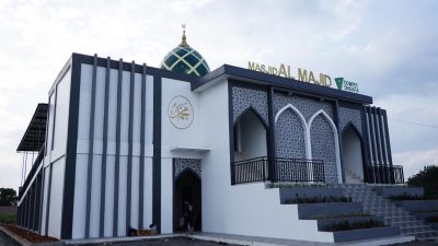 Membangun Peradaban Wakaf di Lampung Melalui Masjid Al Majid