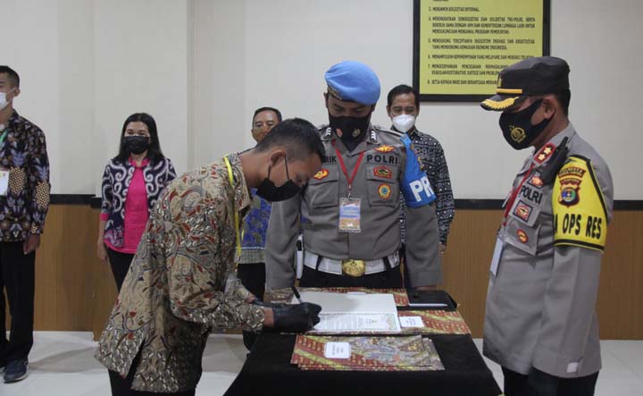 Pastikan Penerimaan Anggota Polri Bersih, Polresta Bandarlampung Teken Pakta Integritas