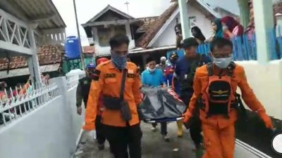 Jasad Bocah Warga Kebonjeruk Korban Hanyut Ditemukan di Pantai Kunyit