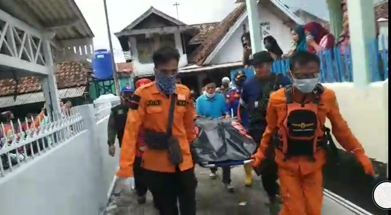 Jasad Bocah Warga Kebonjeruk Korban Hanyut Ditemukan di Pantai Kunyit