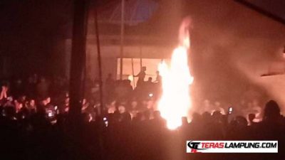 Diduga Buntut Maraknya Aksi Begal, Polsek Candipuro Dibakar Massa