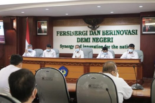 Rapat Persiapkan Monev 8 IKU, Ini Pesan Rektor Unila